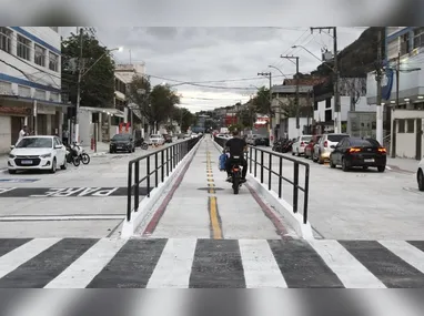 Imagem ilustrativa da imagem Após investimento de R$ 8 milhões, avenida é liberada com nova ciclovia em Vitória