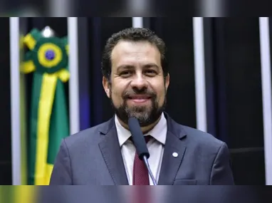 Imagem ilustrativa da imagem Boulos anuncia que discutirá regulamentação com trabalhadores de apps no Planalto