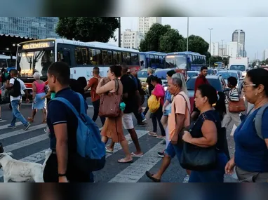 Famílias de 63 vítimas da ditadura recebem atestado de óbito corrigido