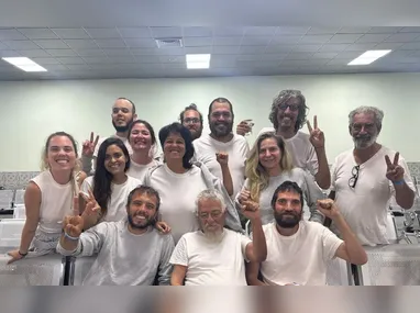 Imagem ilustrativa da imagem Brasileiros da flotilha que foram presos por Israel são deportados para Jordânia