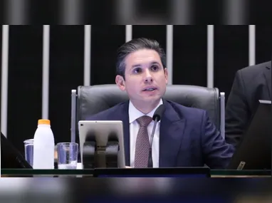 Ministro Gilmar Mendes se manifesta sobre PEC da Blindagem e diz que ela não afeta processos em curso