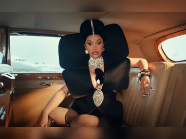 Imagem ilustrativa da imagem Cardi B anuncia gravidez do primeiro filho com Stefon Diggs, astro da NFL