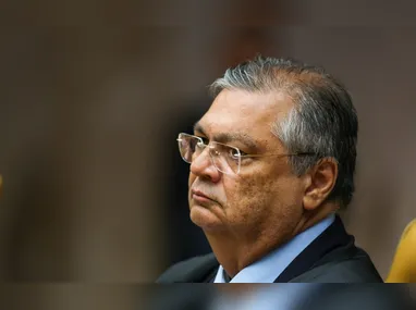 Imagem ilustrativa da imagem Dino vence ação contra hospital por morte de filho e doará dinheiro