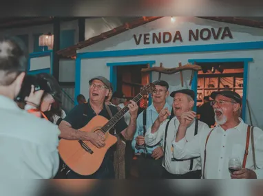 Thiago Pignaton, da Parada Ibiraçu, prepara mais de 600 mil pastéis por ano e celebra a 3ª edição do Festival do Pastel e do Caldo de Cana.