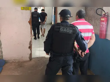 Droga encontrada em para-choque de carreta é apreendida pela Guarda de Vitória