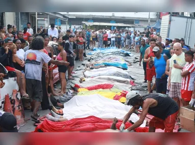 Em uma publicação, a mulher de Velloso compartilhou uma foto dos dois com a filha e disse que ele “partiu cumprindo sua missão de proteger a sociedade”