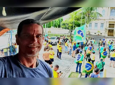 Internautas apontaram que Catherine Zeta-Jones teria naturalizado uma visão imprópria