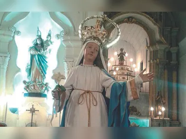 Relíquias e réplica de São Vicente de Paulo chegam à Catedral de Vitória para peregrinação de fé.