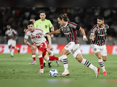 Brasil não se intimidou com as bicampeãs europeias, pressionou a saída de bola e logo saiu na frente