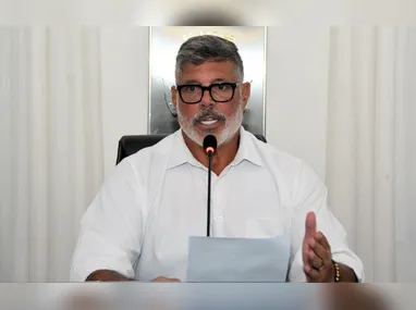Imagem ilustrativa da imagem Frota tem mandato de vereador cassado por associar Jean Wyllys a pedofilia