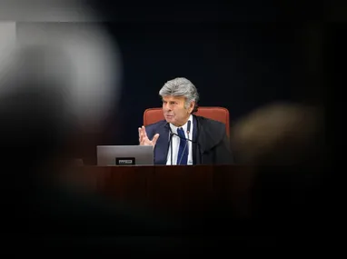 Fux entendeu que, apesar de também estar na condição de delator, Cid não atuou somente como ajudante de Bolsonaro