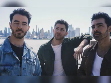 Imagem ilustrativa da imagem Jonas Brothers celebra a volta às origens em novo álbum