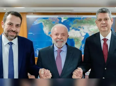 Após morte de irmão do presidente da ALES, deputados prestam homenagem