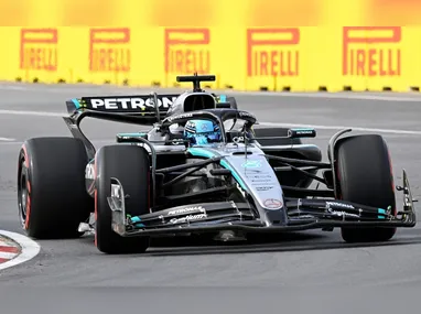 O piloto brasileiro Gabriel Bortoleto foi o 17º colocado no GP de Singapura