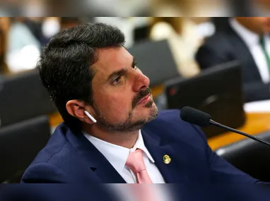 Ministro do STF Alexandre de Moraes reforçou medidas de monitoramento da residência do ex-presidente Jair Bolsonaro
