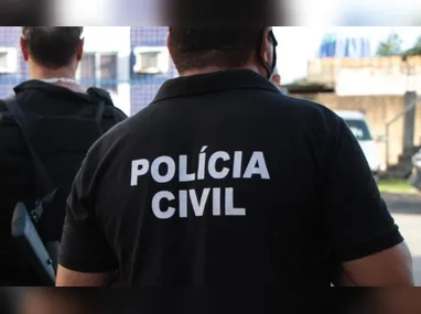 Suspeito foi detido pela Polícia Civil no momento em que saía da escola particular em Vila Velha onde trabalhava