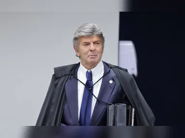 Fux é o terceiro ministro a votar no julgamento contra o ex-presidente Jair Bolsonaro e sete de seus aliados por crime de golpe de Estado