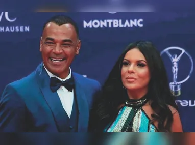Imagem ilustrativa da imagem Noite de autógrafos com pentacampeão Cafu em Vitória