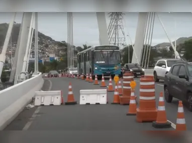 Imagem ilustrativa da imagem Obras para corrigir desnível na Ponte da Passagem devem durar até março de 2026