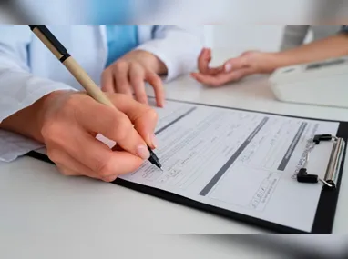 O Ministério da Saúde estuda a possibilidade de ofertar a vacina contra herpes-zóster para idosos acima de 80 anos
