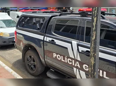 Motociclista morre após se chocar em árvore na Avenida Fernando Ferrari