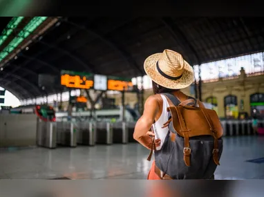 Sabino publicou portaria com novas regras de check-in e check-out: fiscalização cabe ao Ministério do Turismo