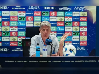 Imagem ilustrativa da imagem Renato Gaúcho pede demissão e diz: 'Acabou o futebol por causa das redes sociais'