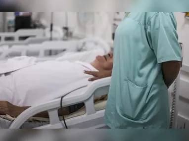 O professor doutor Licio Velloso explica que novo medicamento será de custo moderado