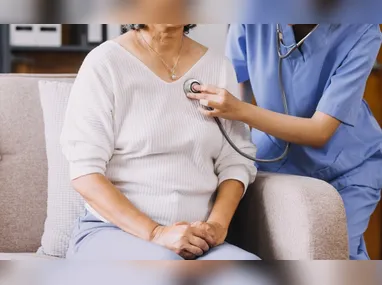 Médicos destacaram que  tratamento completo envolve a aplicação de seis doses, totalizando cerca de R$ 870 mil