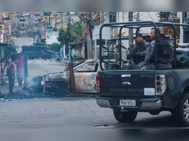 Imagem ilustrativa da imagem Suspeito de envolvimento com o tráfico no ES é preso durante megaoperação no Rio