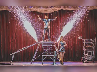 A Academia Jovem Concertante,  única orquestra jovem itinerante do Brasil,   traz 25 integrantes, de 18 a 26 anos, de nove estados diferentes,