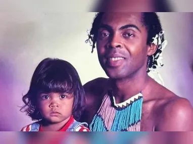 Travis Renee Baldwin teria sido alvejada com tiros pelo filho de 27 anos
