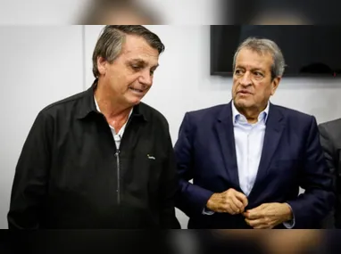Imagem ilustrativa da imagem Valdemar sobre saúde de Bolsonaro: "Se estivesse livre, sarava na hora"