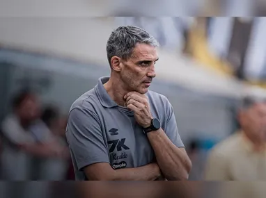 Vitor Roque marcou para o Palmeiras cobrando pênalti