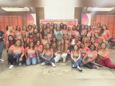 Maely, Rafaela e Vinícius se encontraram na Europa