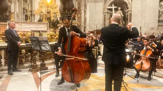 Imagem ilustrativa da imagem Antonino: o rosto da Orquestra Criança Cidadã na nova edição do Concerto pela Paz