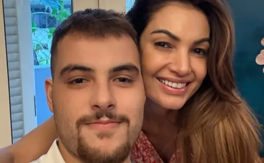 Imagem ilustrativa da imagem Internado, filho de Patrícia Poeta passou por cirurgia e não tem previsão de alta