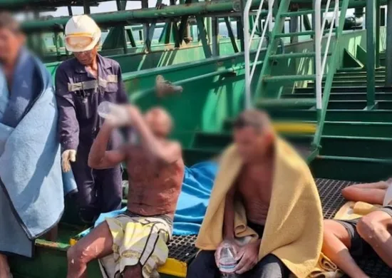 Imagem ilustrativa da imagem Mais de 72 horas à deriva: grupo de pescadores é resgatado após três dias no mar