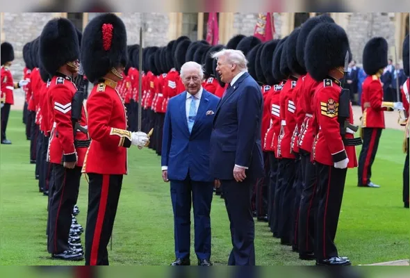 Imagem ilustrativa da imagem Charles III recebe Trump com pompa em inédita 2ª visita do americano ao Reino Unido