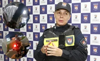 Imagem ilustrativa da imagem Motociclistas embriagados  são detidos ao fugir de blitz