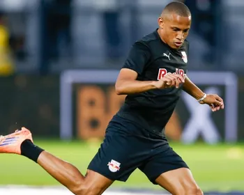 Imagem ilustrativa da imagem Craques capixabas do futebol nacional participam de jogo beneficente em Vila Velha