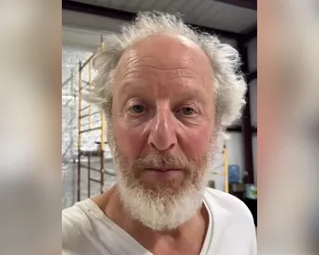 Imagem ilustrativa da imagem Daniel Stern, de 'Esqueceram de Mim', é acusado de pedir serviços de prostituição