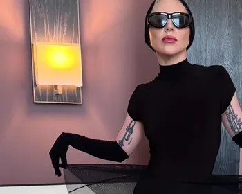 Imagem ilustrativa da imagem 'Desmoronei completamente': Lady Gaga fala pela primeira vez de surto psicótico