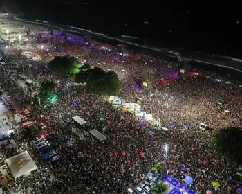 Imagem ilustrativa da imagem Eduardo Paes indica nomes para show em Copacabana em maio