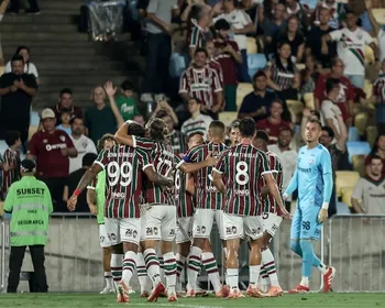 Imagem ilustrativa da imagem Fluminense vence e entra no G6 do Brasileiro; Ceará se revolta com árbitro