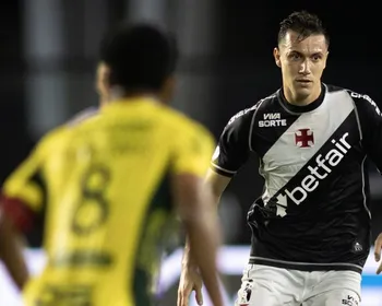 Imagem ilustrativa da imagem Lucas Piton entra na mira do futebol turco