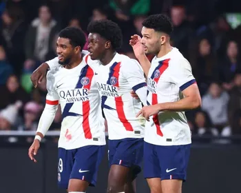 Imagem ilustrativa da imagem PSG poupa titulares e vence o Metz antes da decisão contra o Flamengo