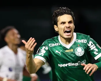 Imagem ilustrativa da imagem Palmeiras tem noite mágica, goleia LDU e pega Flamengo na final da Libertadores