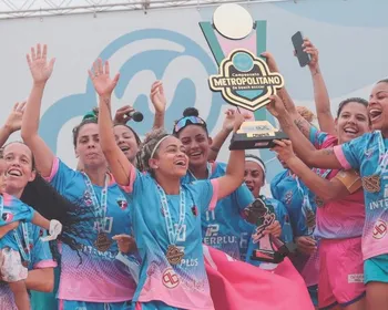 Imagem ilustrativa da imagem São Pedro é hexa no futebol de areia