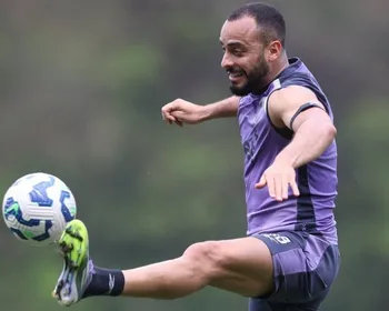 Imagem ilustrativa da imagem Torino aumenta oferta e mira Arthur Cabral no Fogão